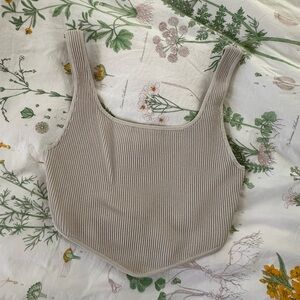 Aritzia Babaton Sculpt Knit Squareneck Point Tank